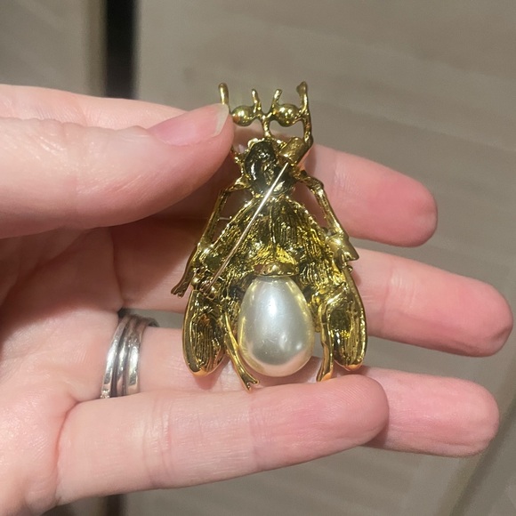 Insect Brooch - Picture 4 of 5